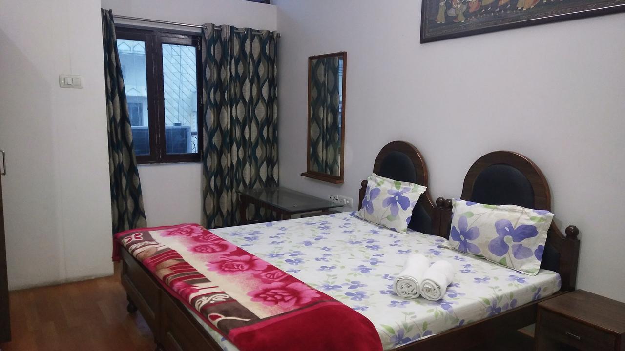 Ishan Paying Guest House فاراناسي المظهر الخارجي الصورة