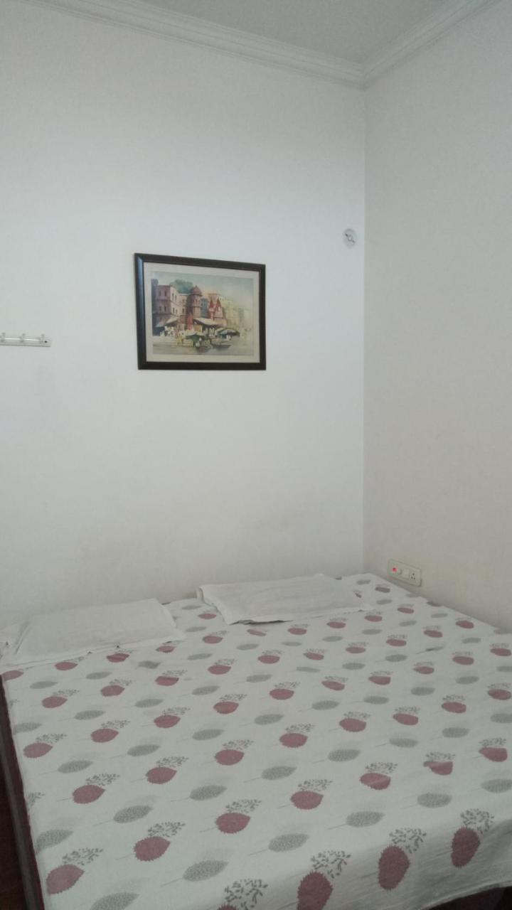 Ishan Paying Guest House فاراناسي المظهر الخارجي الصورة