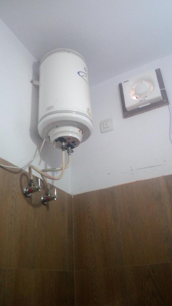 Ishan Paying Guest House فاراناسي المظهر الخارجي الصورة
